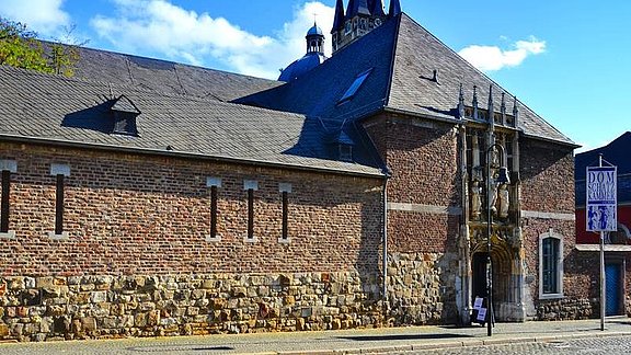 Domschatzkammer Aachen